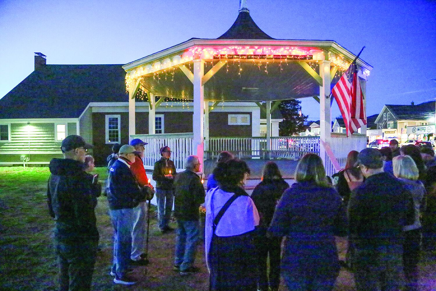Community gathers for Starting Point’s annual candlelight vigil
